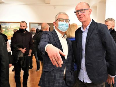 11 lutego 2022 r. dr Marek Lalko otworzył w Galerii Nowy Wiek Muzeum Ziemi Lubuskiej wystawę swoich prac „Ćwiczenia o rzeczach i czasie”. W wernisażu udział wzięli m.in. kuratorka ekspozycji dr hab. Alicja Lewicka-Szczegóła, dyrektor MZL Leszek Kania, rektor Uniwersytetu Zielonogórskiego prof. dr hab. Wojciech Strzyżewski. Wystawa czynna do 13 marca 2022 r.