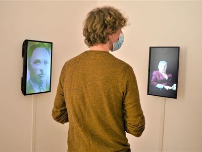 11 lutego 2022 r. dr Marek Lalko otworzył w Galerii Nowy Wiek Muzeum Ziemi Lubuskiej wystawę swoich prac „Ćwiczenia o rzeczach i czasie”. W wernisażu udział wzięli m.in. kuratorka ekspozycji dr hab. Alicja Lewicka-Szczegóła, dyrektor MZL Leszek Kania, rektor Uniwersytetu Zielonogórskiego prof. dr hab. Wojciech Strzyżewski. Wystawa czynna do 13 marca 2022 r.