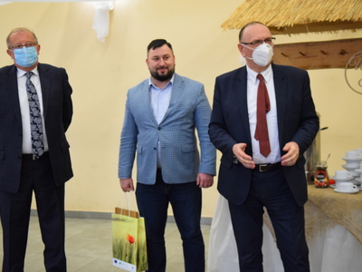 Podpisanie umów na drogi