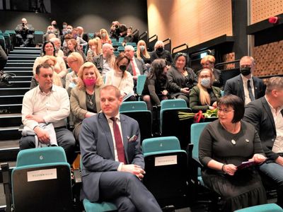 W czwartek, 24 lutego 2022 r. tłum gości pojawił się w progach Centrum Kreatywnej Kultury – nowego obiektu Regionalnego Centrum Animacji Kultury przy ul. Sienkiewicza 11 w Zielonej Górze. 