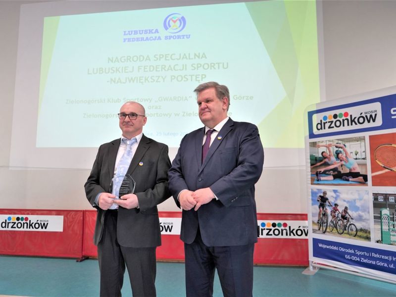 25 lutego 2022 r., w Wojewódzkim Ośrodku Sportu i Rekreacji im. Zbigniewa Majewskiego w Zielonej Górze Drzonkowie wręczono stypendia sportowe Marszałka Województwa Lubuskiego na 2022 rok. Wyróżniono też trenerów, których podopieczni osiągnęli wysokie rezultaty w Systemie Sportu Młodzieżowego w 2021 r. oraz lubuskie kluby za zajęte miejsce w klasyfikacji współzawodnictwa sportowego dzieci i młodzieży w ramach Systemu Sportu Młodzieżowego.