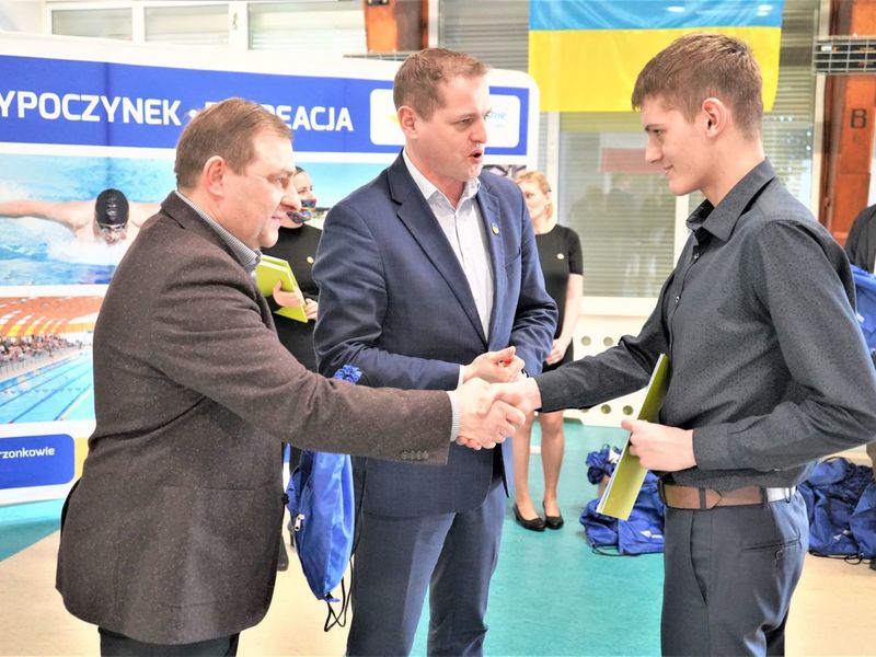 25 lutego 2022 r., w Wojewódzkim Ośrodku Sportu i Rekreacji im. Zbigniewa Majewskiego w Zielonej Górze Drzonkowie wręczono stypendia sportowe Marszałka Województwa Lubuskiego na 2022 rok. Wyróżniono też trenerów, których podopieczni osiągnęli wysokie rezultaty w Systemie Sportu Młodzieżowego w 2021 r. oraz lubuskie kluby za zajęte miejsce w klasyfikacji współzawodnictwa sportowego dzieci i młodzieży w ramach Systemu Sportu Młodzieżowego.