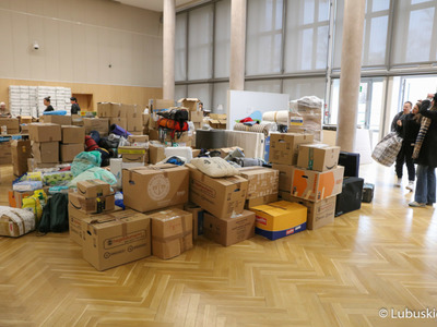 Zbiórka darów dla Ukrainy w Urzędzie Marszałkowskim w Zielonej Górze