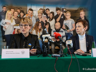Marszałek Województwa Lubuskiego Elżbieta Anna Polak oraz rektor AJP w Gorzowie Elżbieta Skorupska-Raczyńska