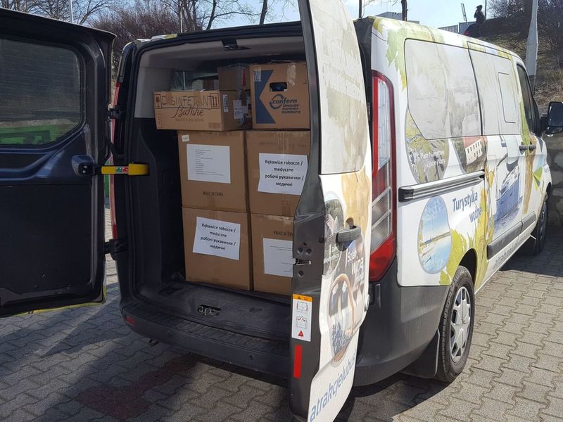 Nocny transport darów dla Ukrainy