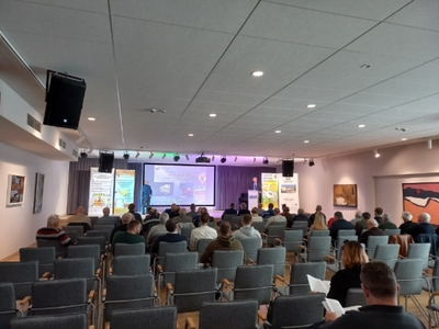 Konferencja pszczelarska