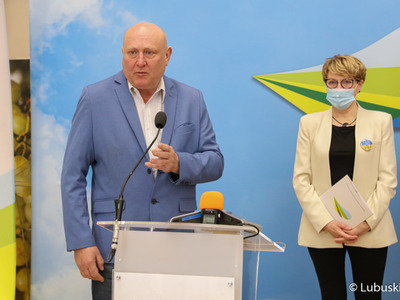 Przewodniczący Sejmiku Woj. Lubuskiego Wacław Maciuszonek oraz Marszałek Województwa Lubuskiego Elżbieta Anna Polak 