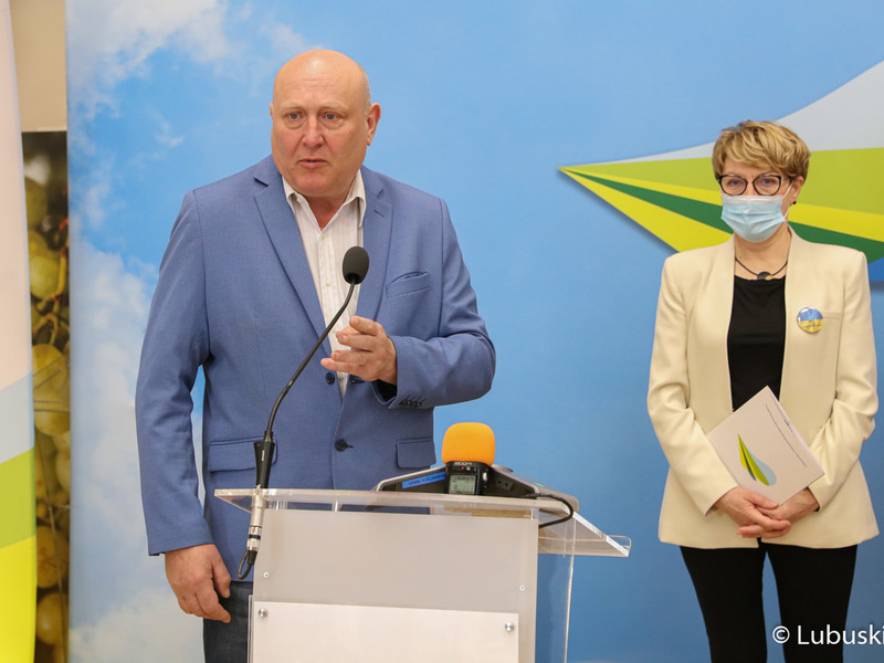 Przewodniczący Sejmiku Woj. Lubuskiego Wacław Maciuszonek oraz Marszałek Województwa Lubuskiego Elżbieta Anna Polak