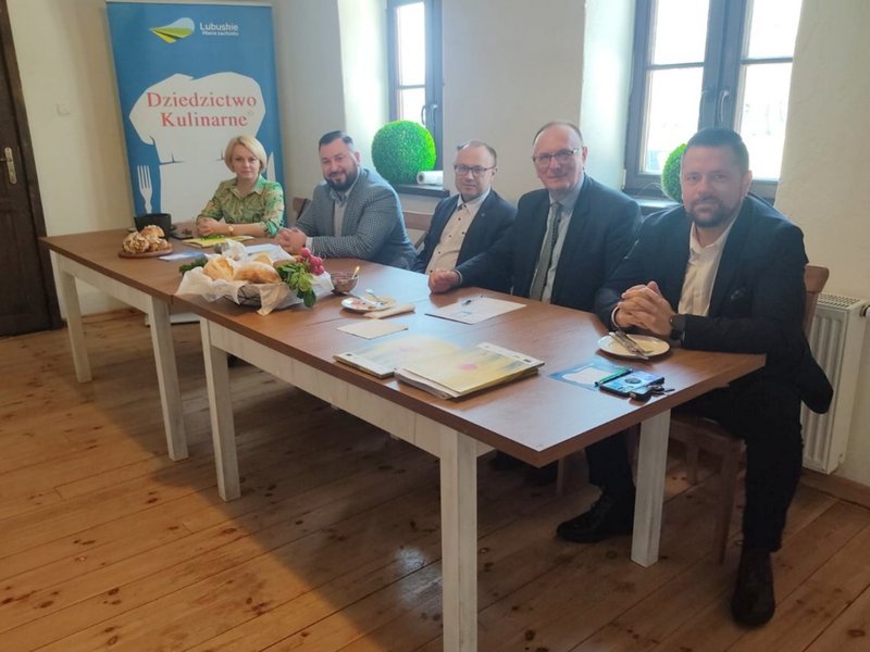 Posiedzenie Kapituły dotyczące wprowadzenia kolejnych lubuskich producentów do Europejskiej Sieci Regionalnego Dziedzictwa Kulinarnego Województwa Lubuskiego.
