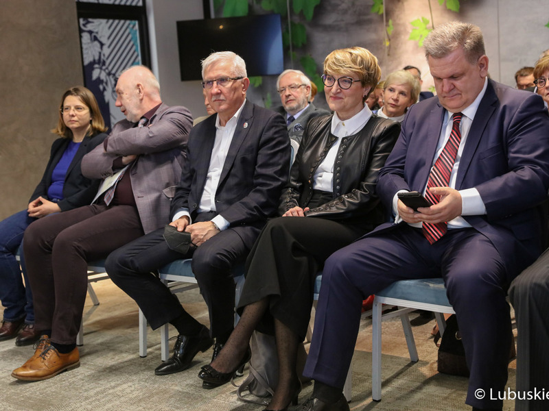 Zaproszeni goście na XL Okręgowy Zjazd Sparwozdawczo-Wyborczy Delegatów Okręgowej Izby Lekarskiej w Zielonej Górze