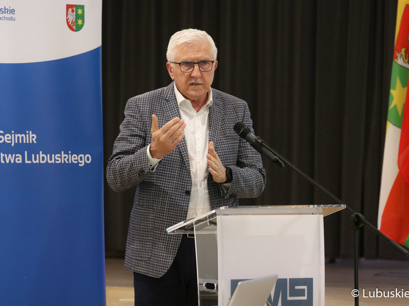Wystąpienie marszałek senatora Wadima Tyszkiewicza podczas kwietniowych obrad  Kwietniowe obrady sesji Sejmiku Województwa Lubuskiego