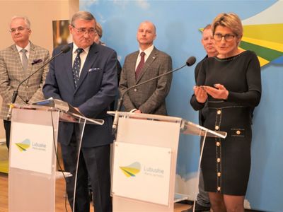 Uczestnicy II części konferencji prasowej