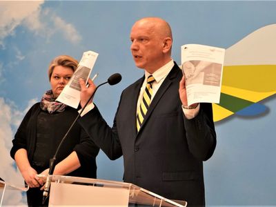 Uczestnicy II części konferencji prasowej
