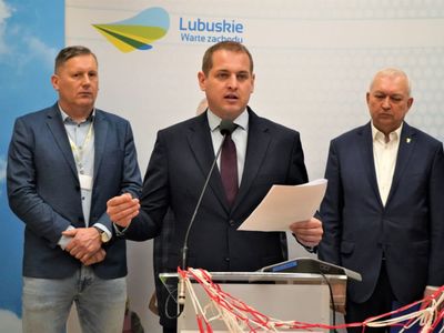 8 kwietnia 2022 r. - konferencja prasowa w Urzędzie Marszałkowskim Województwa Lubuskiego w Zielonej Górze, poświęcona Programom Inwestycyjnym „Lubuska Baza Turystyczna” i „Lubuska Baza Sportowa”