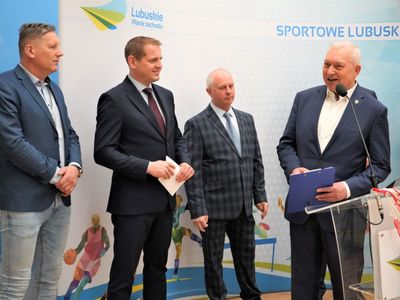 8 kwietnia 2022 r. - konferencja prasowa w Urzędzie Marszałkowskim Województwa Lubuskiego w Zielonej Górze, poświęcona Programom Inwestycyjnym „Lubuska Baza Turystyczna” i „Lubuska Baza Sportowa”