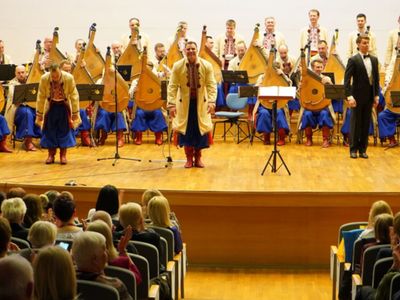 11 kwietnia 2022 r. Koncert „Z Ukrainą w Sercu” Narodowej Kapeli Bandurzystów Ukrainy im. Georgy Maiboroda w Filharmonii Zielonogórskiej objęła honorowym patronatem marszałek województwa lubuskiego Elżbieta Anna Polak