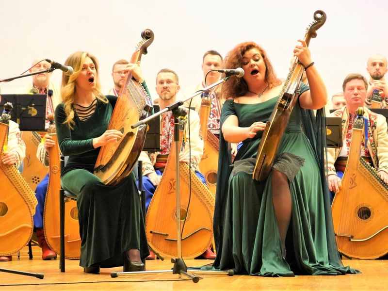 11 kwietnia 2022 r. Koncert „Z Ukrainą w Sercu” Narodowej Kapeli Bandurzystów Ukrainy im. Georgy Maiboroda w Filharmonii Zielonogórskiej objęła honorowym patronatem marszałek województwa lubuskiego Elżbieta Anna Polak
