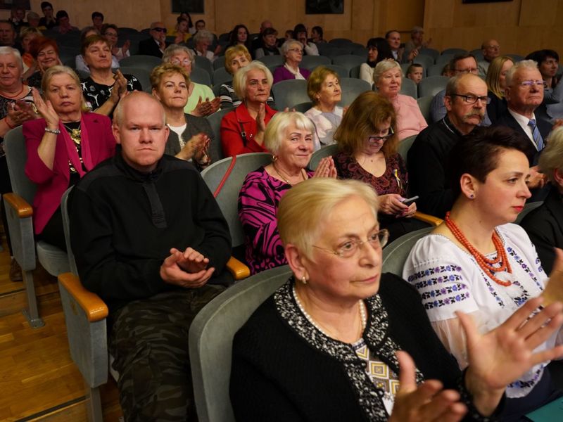 11 kwietnia 2022 r. Koncert „Z Ukrainą w Sercu” Narodowej Kapeli Bandurzystów Ukrainy im. Georgy Maiboroda w Filharmonii Zielonogórskiej objęła honorowym patronatem marszałek województwa lubuskiego Elżbieta Anna Polak