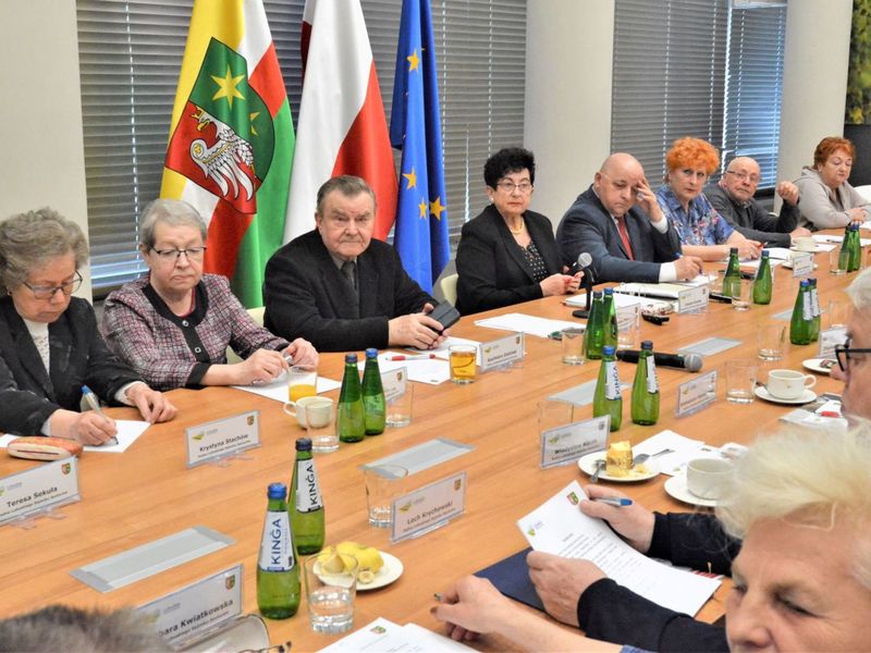 25 kwietnia 2022 r. w Urzędzie Marszałkowskim Województwa Lubuskiego w Zielonej Górze odbyła się V sesja Lubuskiego Sejmiku Seniorów II kadencji.
