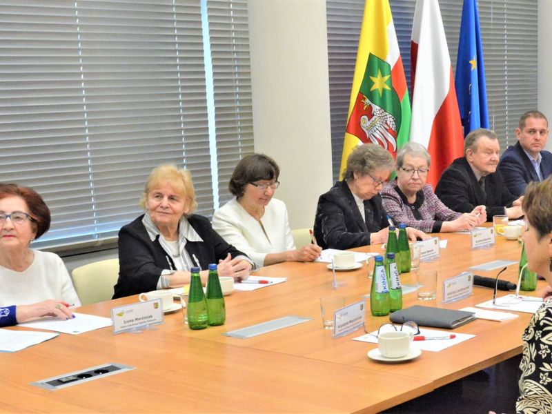 25 kwietnia 2022 r. w Urzędzie Marszałkowskim Województwa Lubuskiego w Zielonej Górze odbyła się V sesja Lubuskiego Sejmiku Seniorów II kadencji.