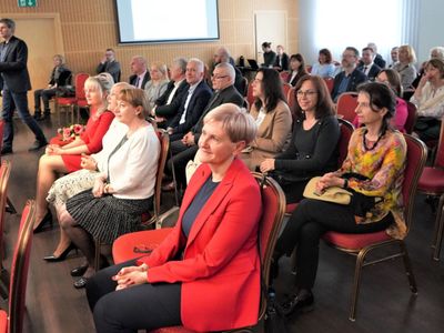 Ośrodka Doskonalenia Nauczycieli w Zielonej Górze 30 lat swojej działalności świętował 27 kwietnia 2022 r. w zielonogórskim Ruben Hotel. 