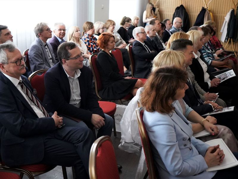 Ośrodka Doskonalenia Nauczycieli w Zielonej Górze 30 lat swojej działalności świętował 27 kwietnia 2022 r. w zielonogórskim Ruben Hotel.