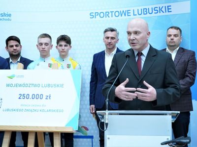 Konferencja prasowa w UMWL w Zielonej Górze na temat: „Szosowa Lubuska Liga Kolarska” oraz „Kolarska Młodzieżowa Reprezentacja Województwa Lubuskiego”. Lubuski Związek Kolarski otrzymał od Samorządu Województwa Lubuskiego dotację celową w wysokości 250 tys. zł.  