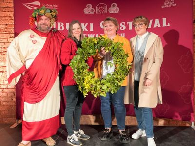30 kwietnia 2022 r. II Lubuski Festiwal Otwartych Piwnic i Winnic Zielona Góra-Zabór 2022. Gala konkursu „Wino warte zachodu”. W zabytkowej dawnej piwnicy Ernesta Muehle w Parku Sowińskiego, laury – w towarzystwie Bachusa – wręczała marszałek województwa lubuskiego Elżbieta Anna Polak. 