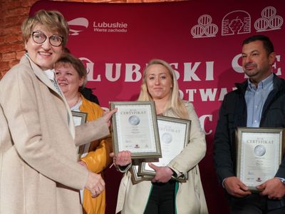 30 kwietnia 2022 r. II Lubuski Festiwal Otwartych Piwnic i Winnic Zielona Góra-Zabór 2022. Gala konkursu „Wino warte zachodu”. W zabytkowej dawnej piwnicy Ernesta Muehle w Parku Sowińskiego, laury – w towarzystwie Bachusa – wręczała marszałek województwa lubuskiego Elżbieta Anna Polak. 
