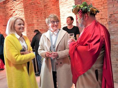 30 kwietnia 2022 r. II Lubuski Festiwal Otwartych Piwnic i Winnic Zielona Góra-Zabór 2022. Gala konkursu „Wino warte zachodu”. W zabytkowej dawnej piwnicy Ernesta Muehle w Parku Sowińskiego, laury – w towarzystwie Bachusa – wręczała marszałek województwa lubuskiego Elżbieta Anna Polak. 