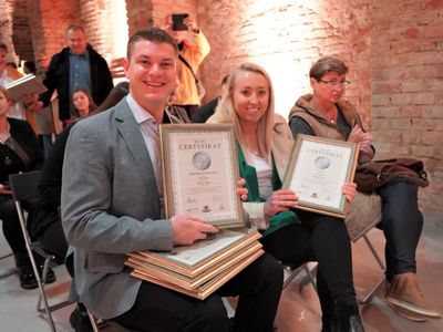 30 kwietnia 2022 r. II Lubuski Festiwal Otwartych Piwnic i Winnic Zielona Góra-Zabór 2022. Gala konkursu „Wino warte zachodu”. W zabytkowej dawnej piwnicy Ernesta Muehle w Parku Sowińskiego, laury – w towarzystwie Bachusa – wręczała marszałek województwa lubuskiego Elżbieta Anna Polak. 