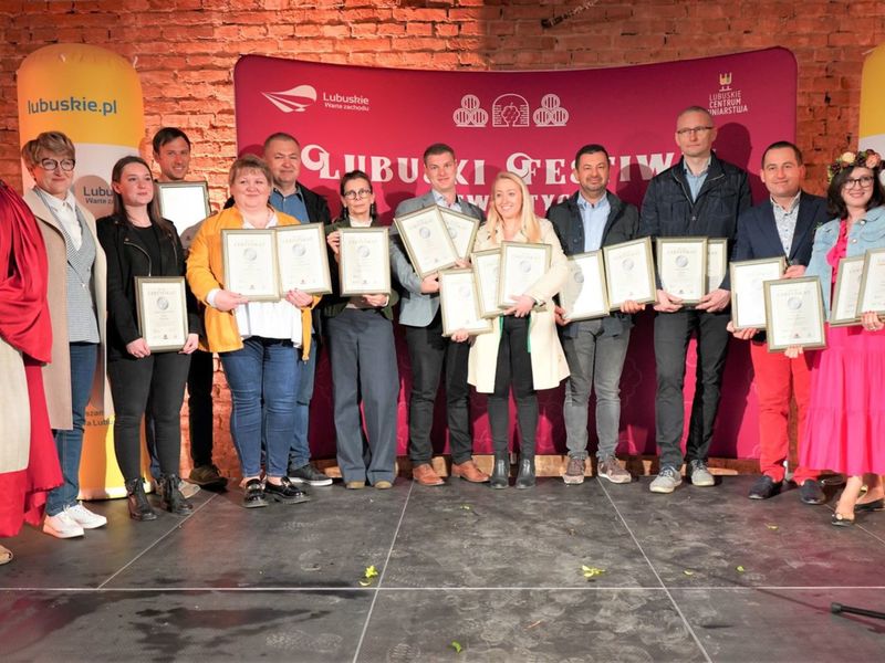 30 kwietnia 2022 r. II Lubuski Festiwal Otwartych Piwnic i Winnic Zielona Góra-Zabór 2022. Gala konkursu „Wino warte zachodu”. W zabytkowej dawnej piwnicy Ernesta Muehle w Parku Sowińskiego, laury – w towarzystwie Bachusa – wręczała marszałek województwa lubuskiego Elżbieta Anna Polak.