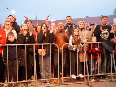 II Lubuski Festiwal Otwartych Piwnic i Winnic – Zielona Góra-Zabór 2022. 30 kwietnia 2022 r. w Lubuskim Centrum Winiarstwa w Zaborze porywające koncerty dali Krzysztof Zalewski, Andrzej Smolik i Kev Fox.
