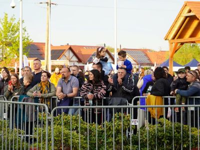 II Lubuski Festiwal Otwartych Piwnic i Winnic – Zielona Góra-Zabór 2022. 30 kwietnia 2022 r. w Lubuskim Centrum Winiarstwa w Zaborze porywające koncerty dali Krzysztof Zalewski, Andrzej Smolik i Kev Fox.