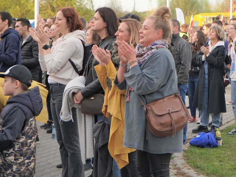 II Lubuski Festiwal Otwartych Piwnic i Winnic – Zielona Góra-Zabór 2022. 30 kwietnia 2022 r. w Lubuskim Centrum Winiarstwa w Zaborze porywające koncerty dali Krzysztof Zalewski, Andrzej Smolik i Kev Fox.