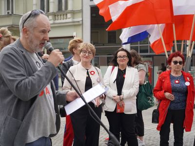 3 maja 2022 r. – z okazji 231. rocznicy uchwalenia Konstytucji 3 Maja - na zielonogórskim deptaku czytano fragmenty Konstytucji RP. 

