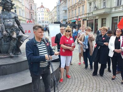 3 maja 2022 r. – z okazji 231. rocznicy uchwalenia Konstytucji 3 Maja - na zielonogórskim deptaku czytano fragmenty Konstytucji RP. 

