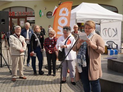 3 maja 2022 r. – z okazji 231. rocznicy uchwalenia Konstytucji 3 Maja - na zielonogórskim deptaku czytano fragmenty Konstytucji RP. 

