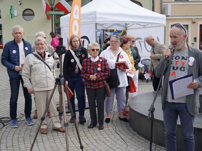 3 maja 2022 r. – z okazji 231. rocznicy uchwalenia Konstytucji 3 Maja - na zielonogórskim deptaku czytano fragmenty Konstytucji RP. 

