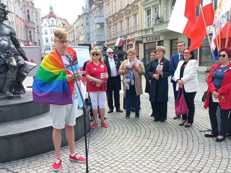 3 maja 2022 r. – z okazji 231. rocznicy uchwalenia Konstytucji 3 Maja - na zielonogórskim deptaku czytano fragmenty Konstytucji RP.