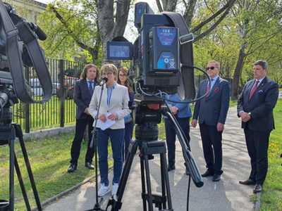 Pierwsze merytoryczne spotkanie zespołu doraźnego ds. uchodźców wojennych z Ukrainy oraz briefing prasowy strony samorządowej zespołu