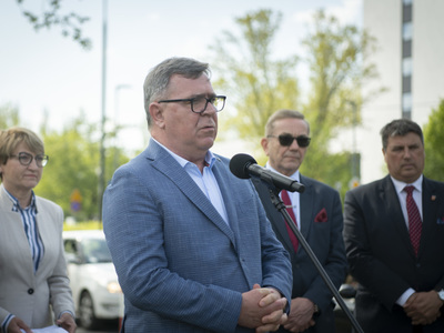 Pierwsze merytoryczne spotkanie zespołu doraźnego ds. uchodźców wojennych z Ukrainy oraz briefing prasowy strony samorządowej zespołu