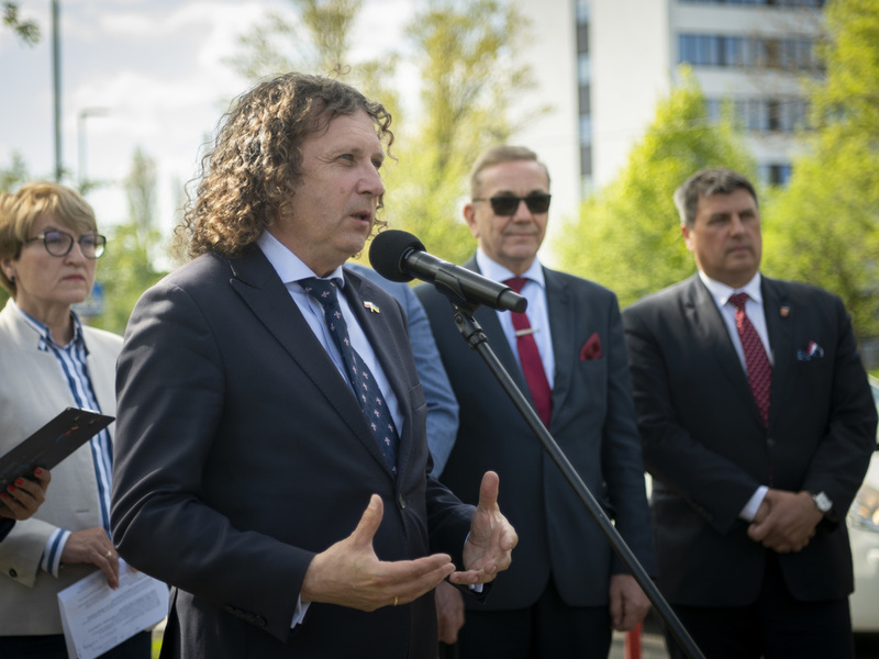 Pierwsze merytoryczne spotkanie zespołu doraźnego ds. uchodźców wojennych z Ukrainy oraz briefing prasowy strony samorządowej zespołu