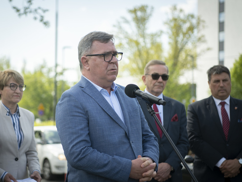 Pierwsze merytoryczne spotkanie zespołu doraźnego ds. uchodźców wojennych z Ukrainy oraz briefing prasowy strony samorządowej zespołu