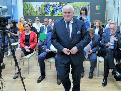 Samorząd Województwa Lubuskiego postanowił przekazać lubuskim powiatom w sumie 6 mln zł na pomoc dla uchodźców z Ukrainy. 