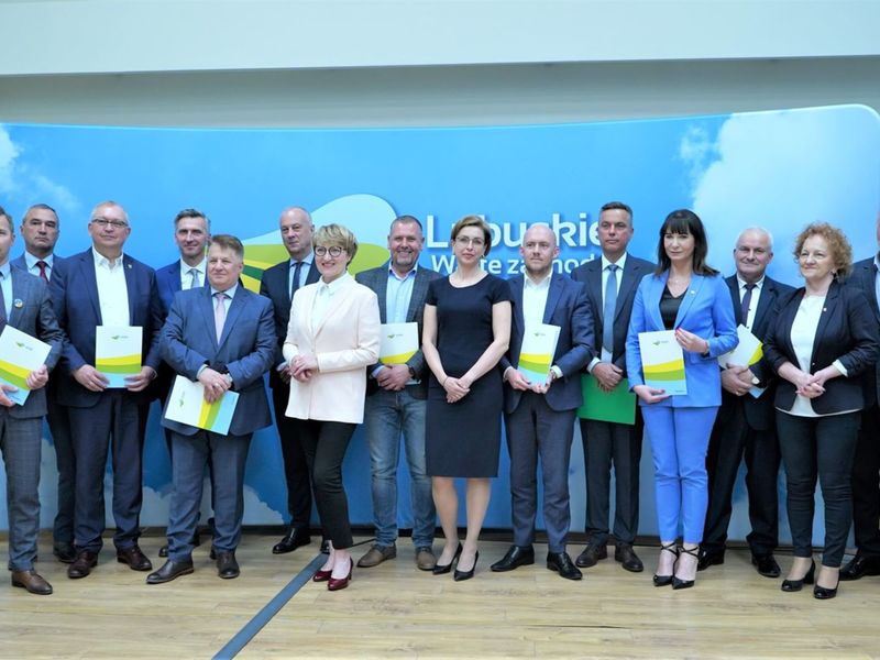 Samorząd Województwa Lubuskiego postanowił przekazać lubuskim powiatom w sumie 6 mln zł na pomoc dla uchodźców z Ukrainy.