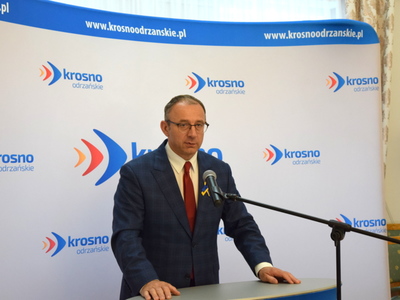 Podpisanie umów na dofinansowanie inwestycji sportowych, turystycznych i renowacji zabytków