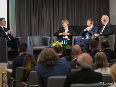 Debata podczas VII Szczytu Politycznego Partnerstwo Odry w Zielonej Górze
