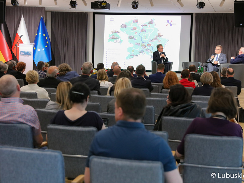 Debata podczas VII Szczytu Politycznego Partnerstwo Odry w Zielonej Górze