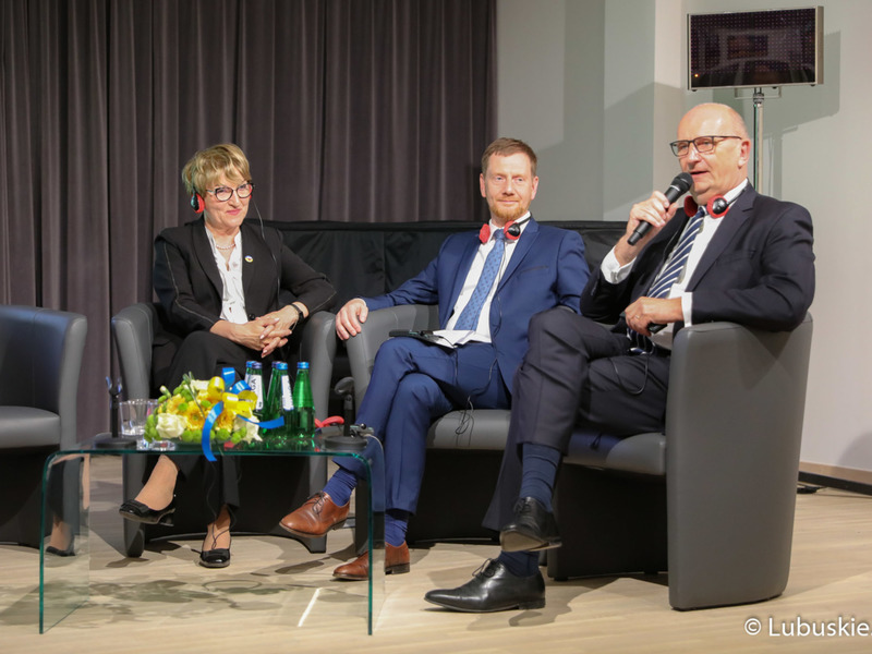Debata podczas VII Szczytu Politycznego Partnerstwo Odry w Zielonej Górze